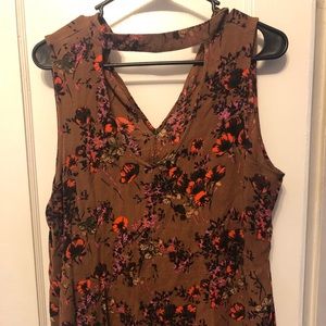 SUPER CUTE CHOKER TOP 😊